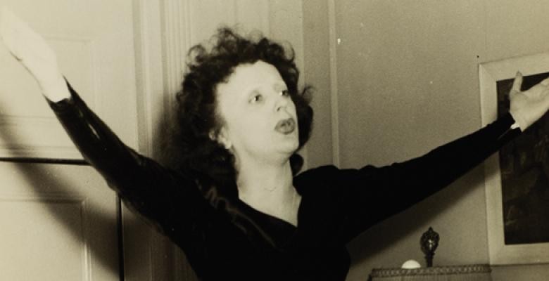 Edith Piaf singing at the Maison Française, November 16, 1947.