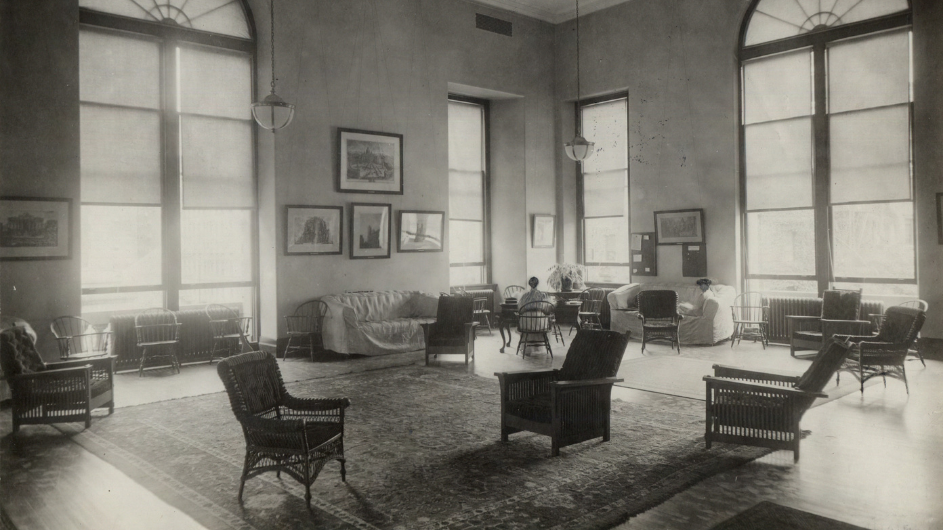 Philosophy Hall in the early 20th century. Courtesy Columbia Libraries. Philosophy Hall in the 1800s.