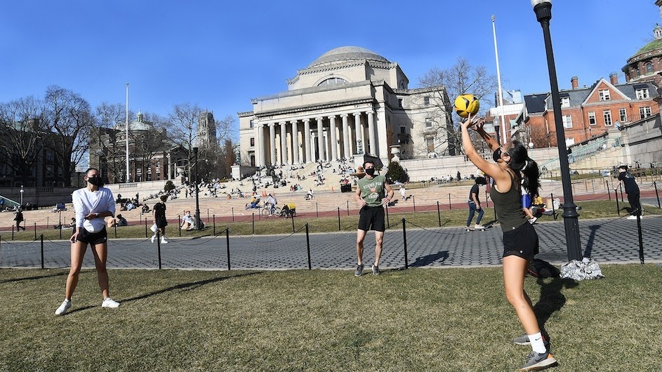 6 Photos That Show There Is 'Snow' Place Like Columbia During a