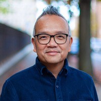 Duy Linh Tu, Columbia Journalism School professor. Photo credit: Xavier Wang Duy Linh Tu, Columbia Journalism School professor