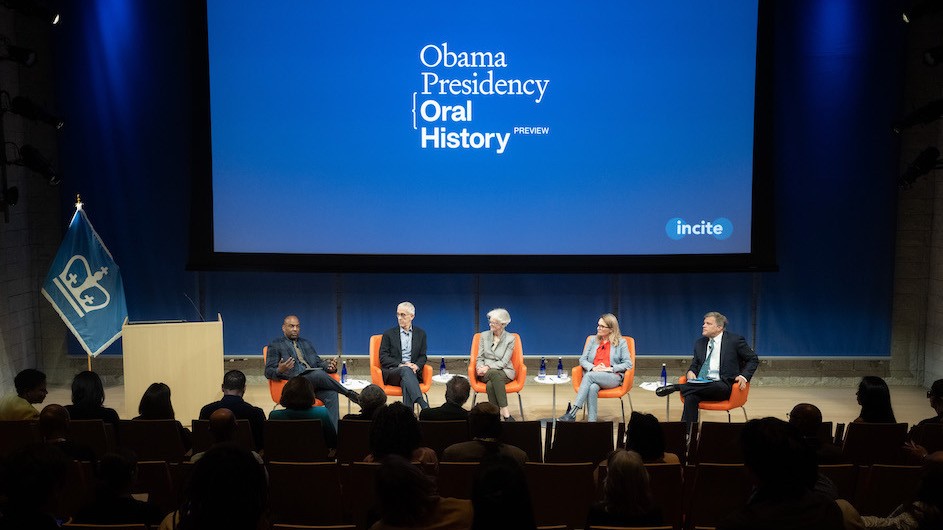 (l to r): Moderator: Ken Mack. Panelists: Todd Stern, Frances Beinecke, Shailagh Murray, and Douglas Brinkley. Panelists at the launch event for the Obama Presidency Oral History project at The Forum, Columbia University. Photo credit: Diane Bondareff