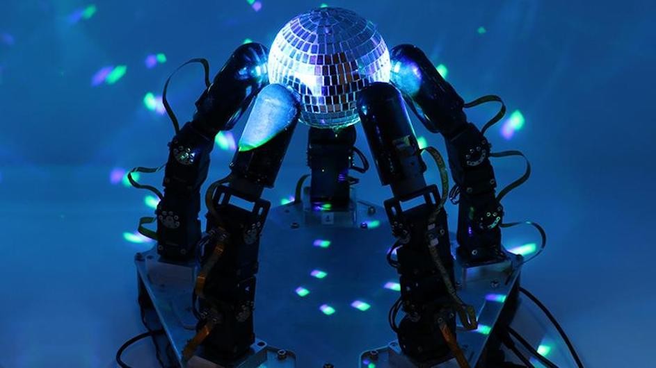 A highly dexterous robot hand designed by Columbia researchers.