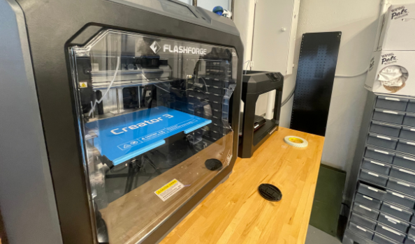 Modern 3D printers offer users additive manufacturing possibilities. 3D printer in the Columbia Physics Design Lab