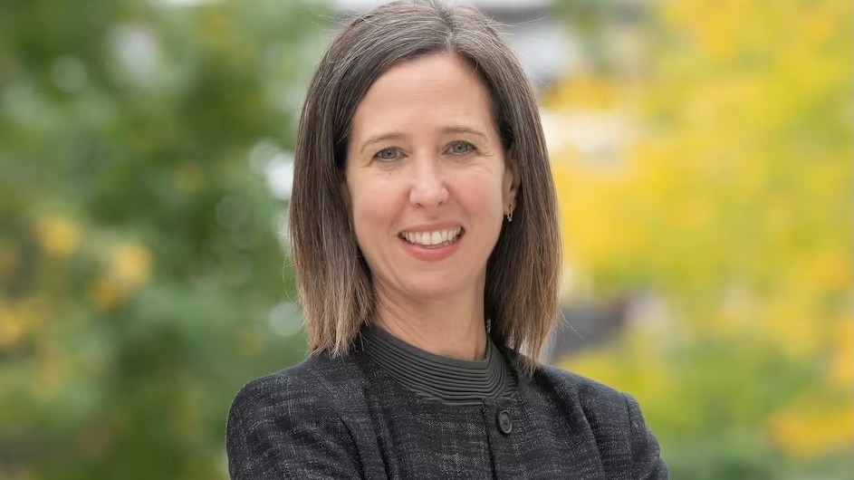 Alexis Abramson
