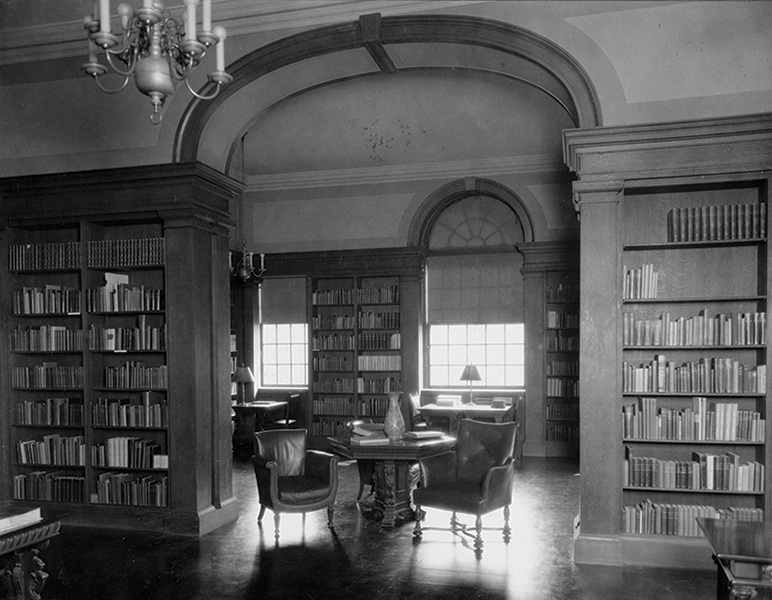Dr. Charles Paterno, of the immigrant family that built the Casa, bought thousands of books for the
library. Paterno and others continued giving so rapidly that, by 1930, it was clear that the collection would outgrow the Casa and be transferred. Indeed, the Paterno Collection is now accessible in the campus’s Butler Library. Image Courtesy of Historical Photograph Collection, Columbia University Archives A cozy library with books, a table and two chairs
