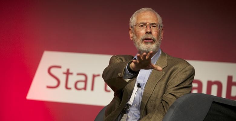 Photo by Alison Elliott Steve Blank speaking at conference
