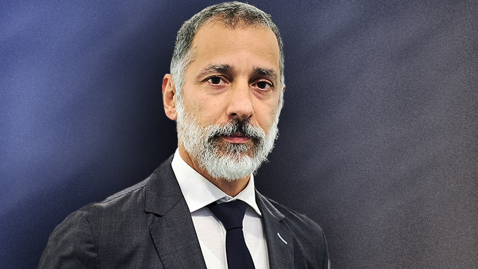 Financial engineering Professor Ali Hirsa's research interests are algorithmic trading, machine learning, deep learning, data mining, optimization, and computational and quantitative finance. Columbia University Professor Ali Hirsa