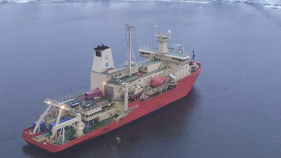 The The U.S. research vessel Nathaniel B. Palmer (Credit: Alexandra Mazur/University of Gothenburg) The U.S. research vessel Nathaniel B. Palmer, photographed from a drone at the Thwaites ice front, February 2019.