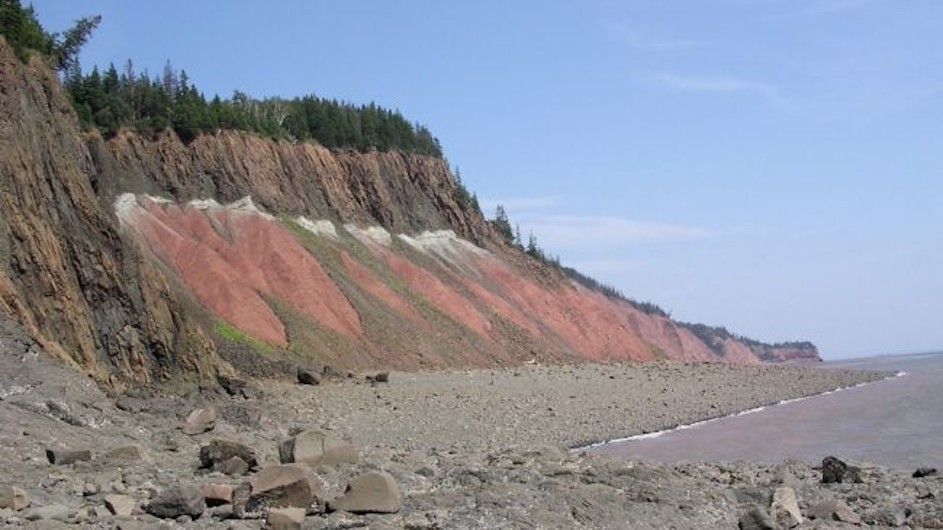 Deposits along Nova Scotia’s Bay of Fundy record an eruption associated with the Triassic-Jurassic mass extinction, around 201.6 million years ago.