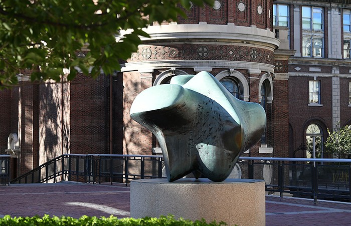 Photo of Three Way Piece by Eileen Barroso The Three Way Piece on Columbia's Campus
