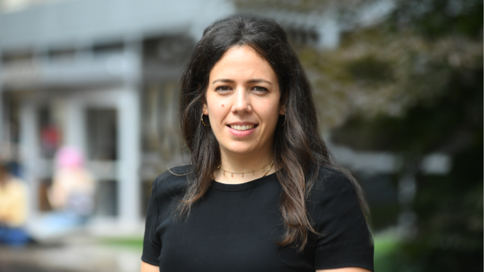 Columbia theoretical physicist Ana Asenjo-Garcia (Photo: Eileen Barroso/Columbia University) Image of Columbia theoretical physicist Ana Asenjo-Garcia