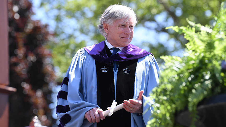 lee c bollinger net worth - Ilustrasi 3