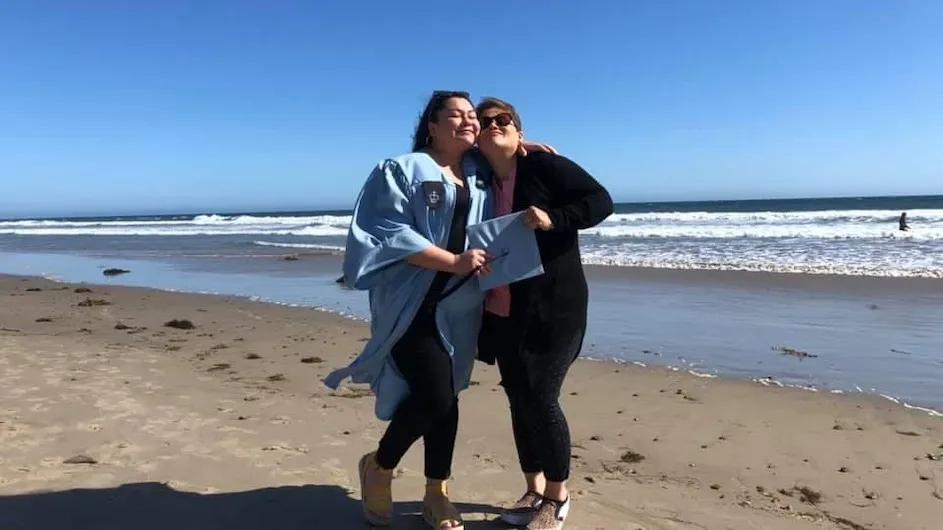 Andrea Munoz and Rosa Muñoz on the beach