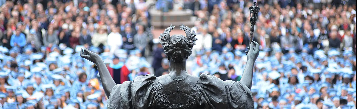 Alma Mater faces the crowd during commencement ceremony 2022