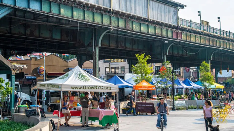 a farmers market in new york