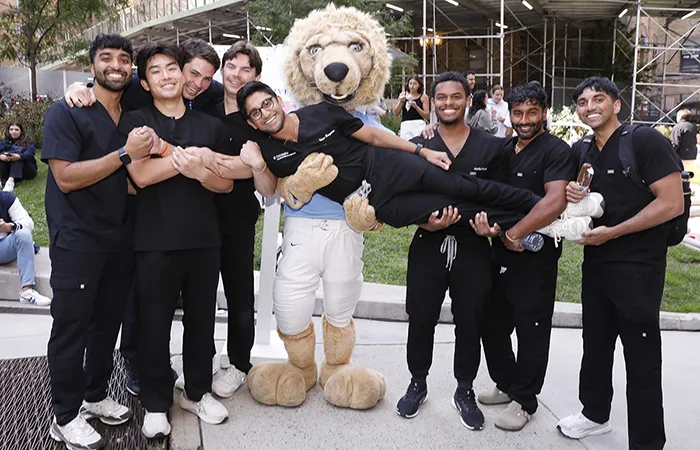 Roar-EE lifts CUIMC students on Haven Plaza. 
