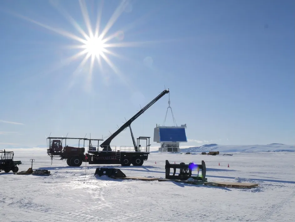 The entire experiment was weighed to make sure it can safely launch from "The Boss," a large crane on the ice shelf that rolled GAPS out of the high bay for launch. 
