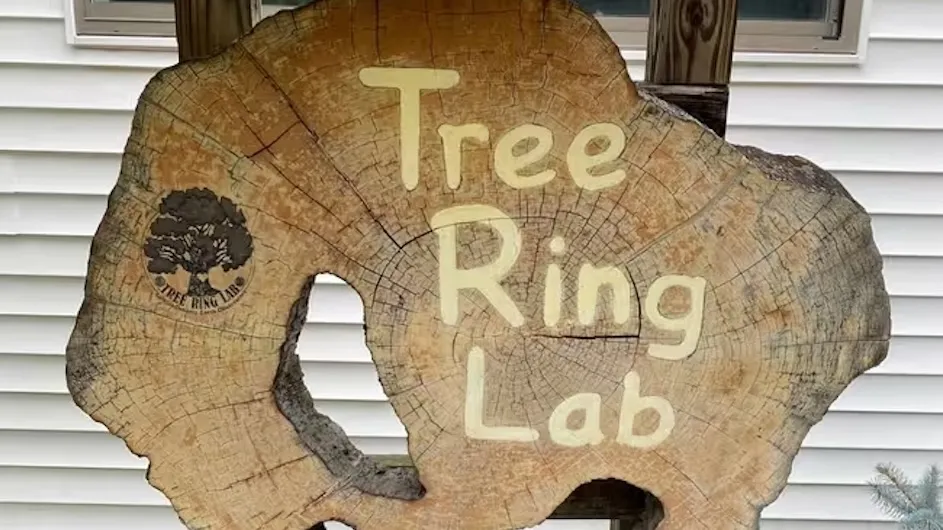 A sign for Columbia's tree ring lab.