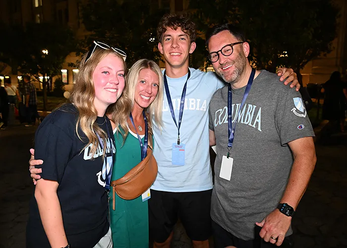 Parents say goodbye to their student after convocation