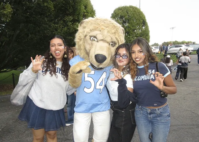 Maisha Chowhudry and friends pose with Roar-ee