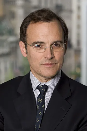 Barry Bergdoll, headshot