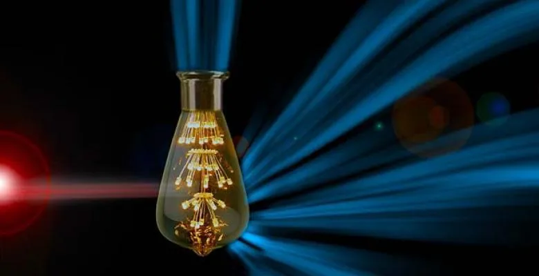 A light bulb-like structure emits blue light in multiple directions